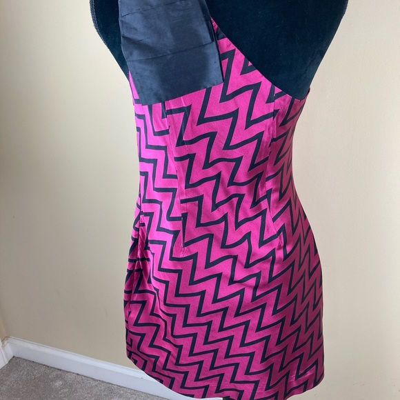 Molly B Boston Dress - Picture 4 of 7